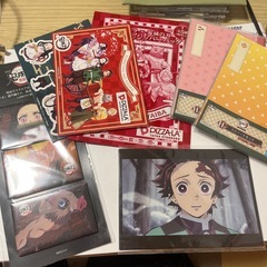 鬼滅の刃　グッズ　大量の画像