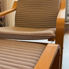 IKEA ポエング　オットマン付の画像