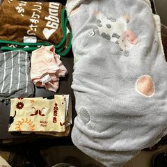 【まとめ売り】寝具セット（枕・毛布・シーツ）引っ越し整理の画像