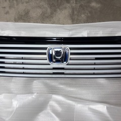 Honda　ヴェゼル　純正フロントグリル　　新品美品の画像