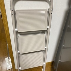 ３段脚立
の画像