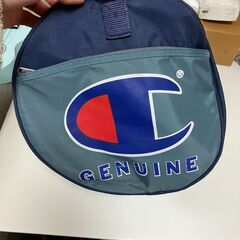 Champion（チャンピオン）大型ボストンバッグ 売ります【¥500】の画像