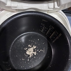キズありますが使用できます　炊飯器の画像