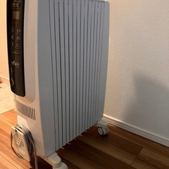 デロンギ　オイルヒーター
の画像