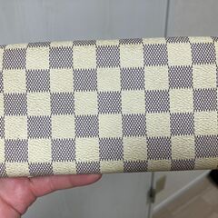 【ルイ・ヴィトン】長財布 ダミエ・アズール／ピンク内装（ペン跡あり）売りますの画像