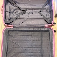 スーツケース　ピンクの画像