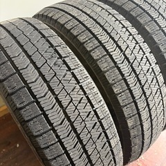 175/65/14冬VRX2の画像