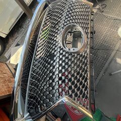 格安☆LC500 フロントバンパー　スピンドルグリル　純正品の画像