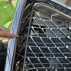 格安☆LC500 フロントバンパー　スピンドルグリル　純正品の画像