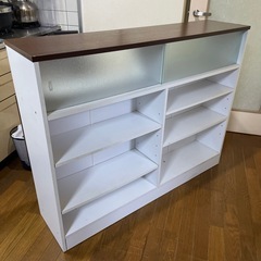 カウンターテーブルの画像