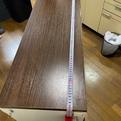 カウンターテーブルの画像