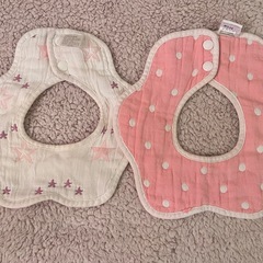 スタイ　リバーシブル　2点　フリル　　の画像