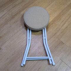 【無料で差し上げます】アイリスプラザ 折りたたみチェア OTC-47 ベージュの画像