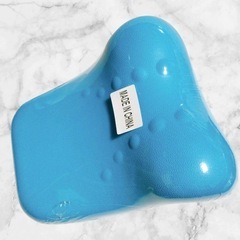 首枕 ストレッチ ストレートネック マッサージ 首こり 肩こり解消の画像