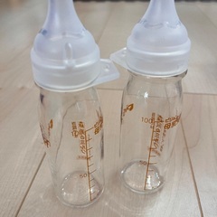 ピジョン　哺乳瓶8本　美品の画像