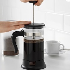 IKEA ガラス製ティーポット ステンレスフィルター付き　2個セットの画像