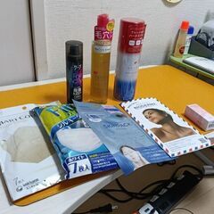【新品・未使用】【年内お渡し可能】生活雑貨とコスメまとめ売りの画像
