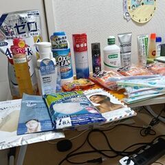 【新品・未使用】【年内お渡し可能】生活雑貨とコスメまとめ売りの画像