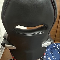 ゲーミングチェア
の画像