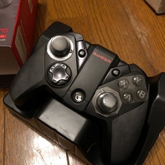 GAMESIR  G4pro  PCスマホ 共用 有線無線コントローラーの画像