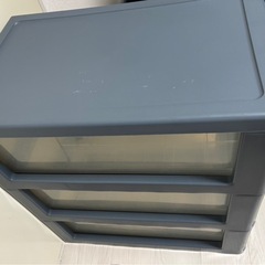 服用の収納ボックスの画像