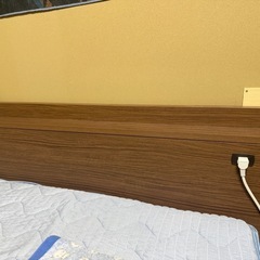 【破損あり】ニトリ セミダブル収納付きベッドフレーム の画像