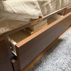 【破損あり】ニトリ セミダブル収納付きベッドフレーム の画像