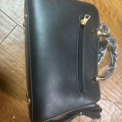 新品未使用ショルダーバッグの画像