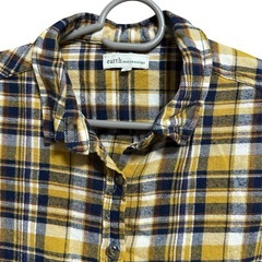 earth music&ecology チェック柄長袖シャツの画像