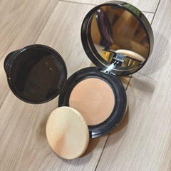 イヴ・サンローラン　ファンデーションの画像