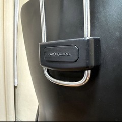 オカムラチェア　2脚とオマケの画像