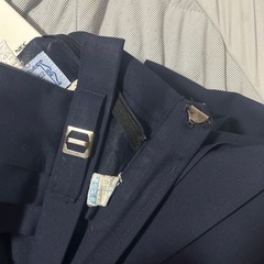 制服っぽいスカート  本物っぽい美品 作りしっかり
の画像