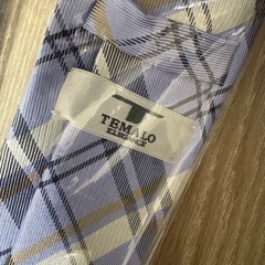 ワイシャツとネクタイの画像