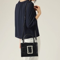 トゥービーシック ショルダーバッグ ビジュー パール装飾の画像