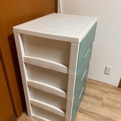 衣類収納カラーボックスの画像