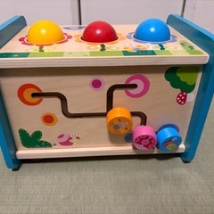 木製の知育おもちゃの画像