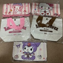 ラブブ、サンリオランチバック
の画像