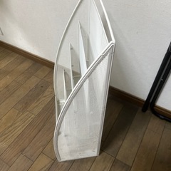 マガジンラックの画像