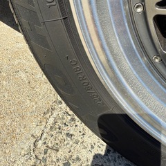 ハイエース18インチ中古タイヤ　TOYOH20車検対応
の画像