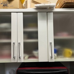 食器棚の画像