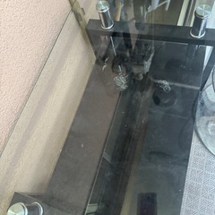 〖値下げ中〗ガラステーブルの画像