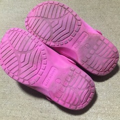 ピンク　サンダル　クロックス風の画像