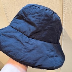 ZARAハット美品使用頻度数回のみの画像