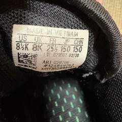 adidas キッズの画像