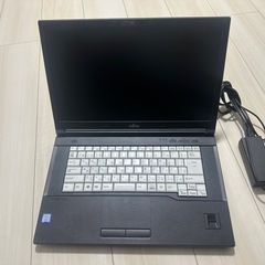 中古美品【第7世代】 富士通 LIFEBOOK A577/S　Core i5-7200U/8GB/SSD128GB/Wifi/Windows11 菅P-418の画像