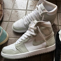 ナイキ ジョーダン1の画像