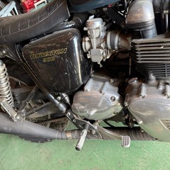 トライアンフ　スラクストン900
の画像