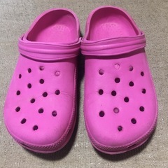 ピンク　サンダル　クロックス風の画像