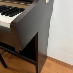 ヤマハ　電子ピアノ　(20年くらい前のもの)の画像