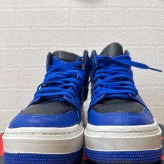 希望日時コメント必須💛NIKEジョーダン１ミドルの画像